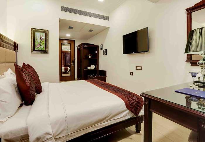 Golden Chariot Vasai Hotel Exterior foto